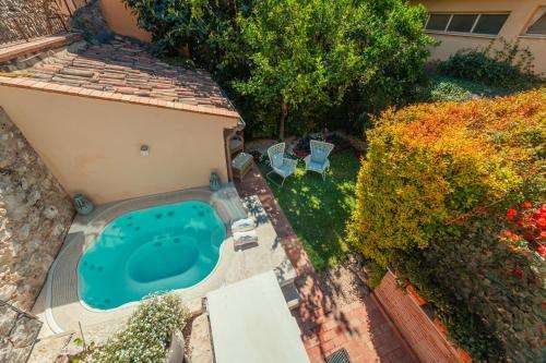 www.villaduomotaormina.com