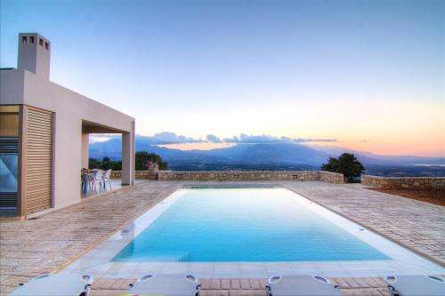 www.hellocrete.villas