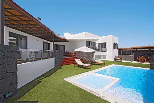 www.islandvillaslanzarote.com