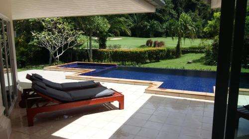 www.lochpalm.com