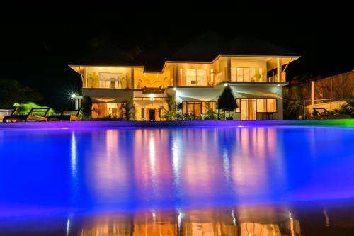 www.amazingzanzibar.co.tz