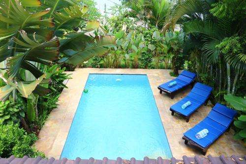 www.lovinabeachhouses.com