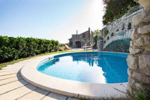 www.villaespositosorrento.com