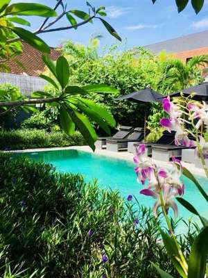 www.villabloomseminyak.com