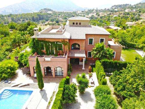 www.bigvillasbenidorm.com