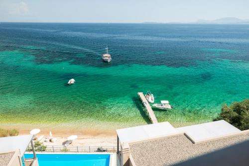 www.glyfabeachvillas.com