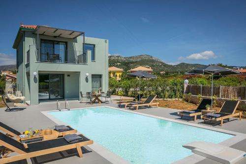 www.paspalisvillas.com