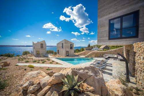 www.lukovo-villas.com