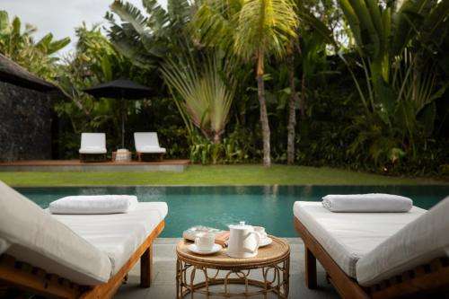 www.villaambara.com