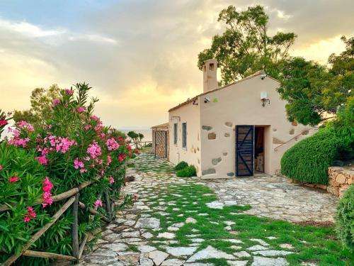www.sardiniahostservice.it