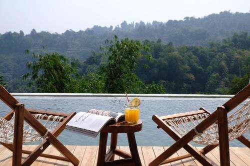 www.lembangholidayvillas.com