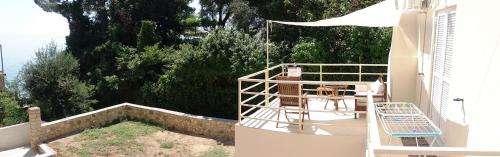 www.corfuapostolos.com