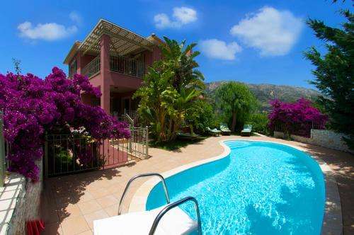 www.stamoulisvillas.com