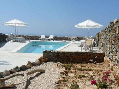 www.folegandros-lithiavillas.com