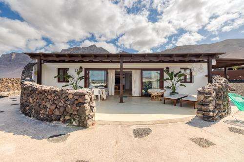www.villa-taguluche-famara.com.es