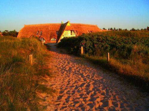 www.strandhotel-duenenmeer.de
