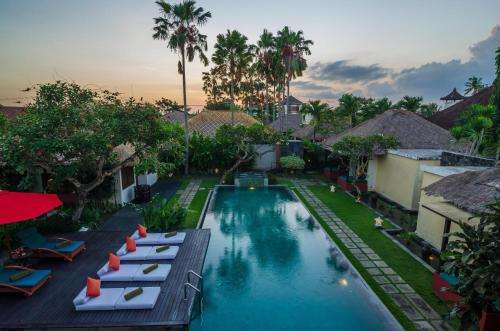 www.imanivillas.com