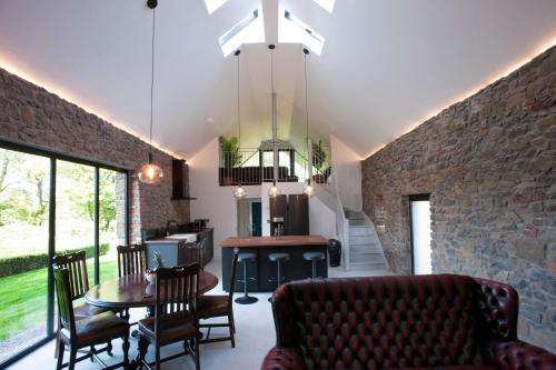 www.theoldbushmillsbarn.com