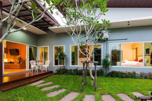 www.irawanhousevillaaonang.com