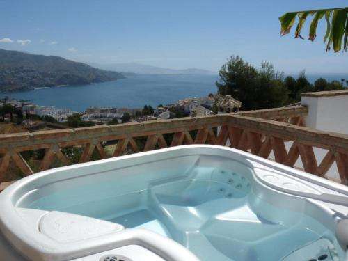 www.grandesvillas.com