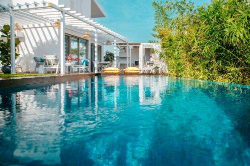 www.myislandstay.com
