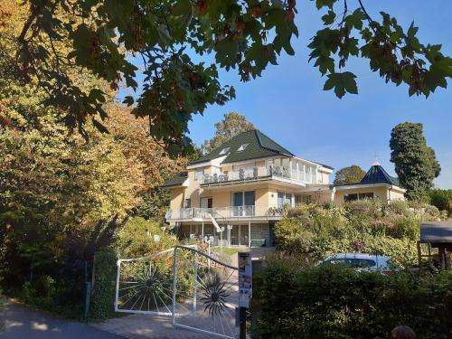www.parkvilla-bad-sassendorf.de