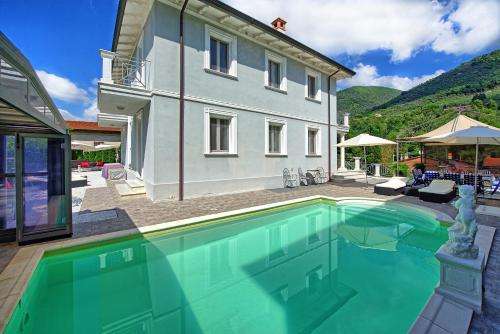 www.villa-raffaela.com