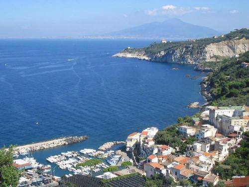 www.marinalobra.com