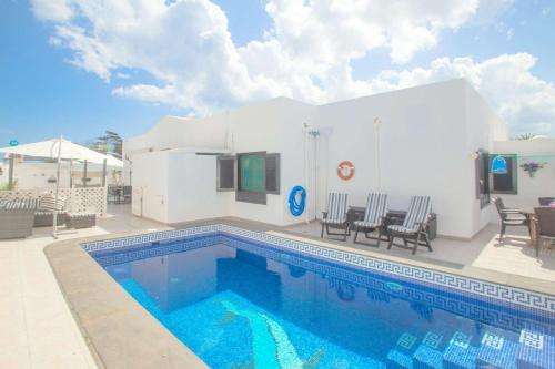 www.sueyatesvillas.co.uk