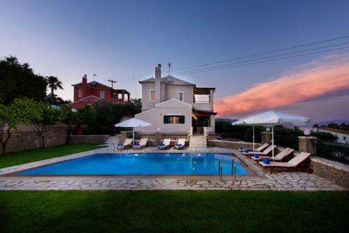 www.iltesorivillas.com