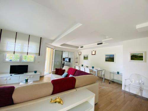 www.grandhotelalassio.com