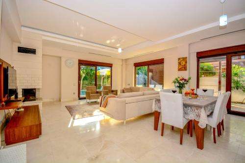 www.caratparkvillas.com