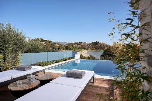 www.thesandvillas.com