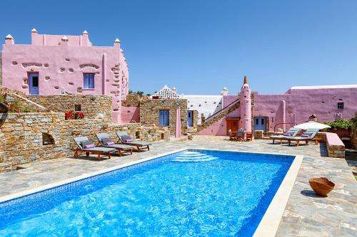 www.georgilascavehouse.com