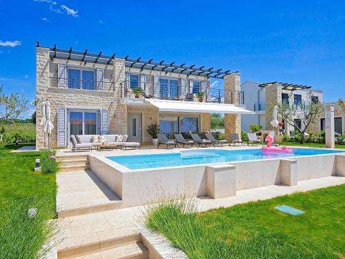www.villa-flamingo.at