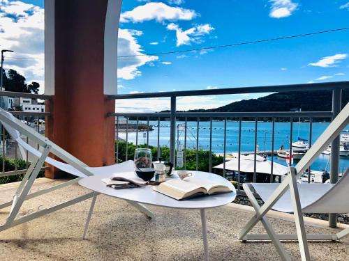 www.villaclaudiasulmare.it