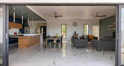 www.vinivillabora.com