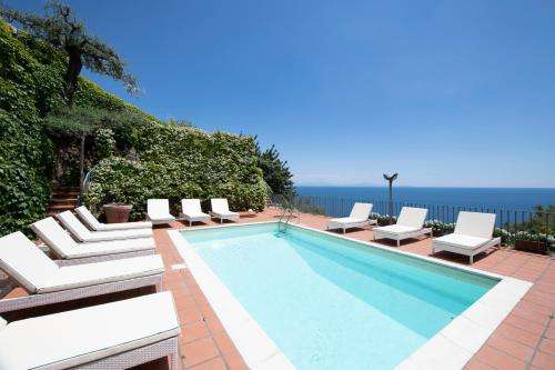 www.villamalfi.com
