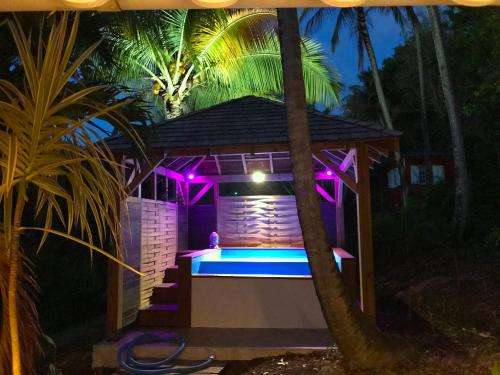 www.mabouyaecolodges.com