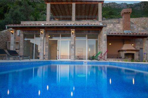 www.villa-dia.com