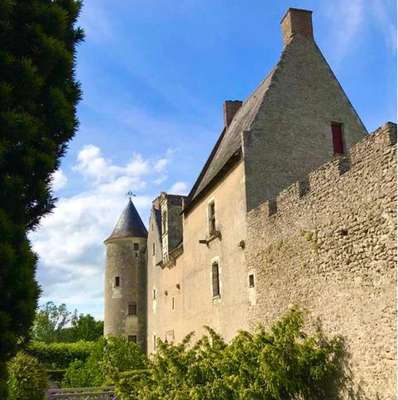 www.chateaudefontenay-touraine.com