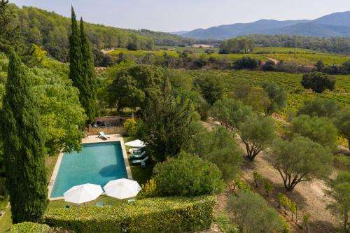www.chateau-barbeiranne.com