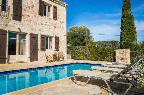 www.villajasmine-kefalonia.com