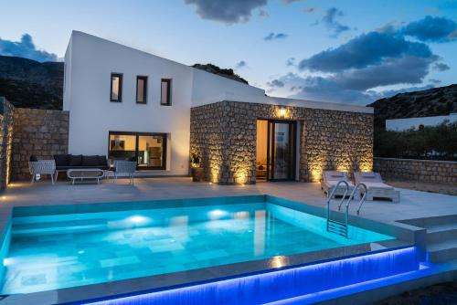 www.askelinosvillas.com