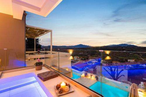 www.threemoiraivillas.gr