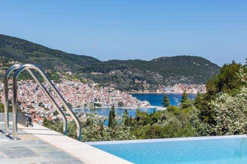 www.petrinovillas.com
