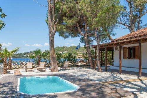 www.greekboutiquehomes.com