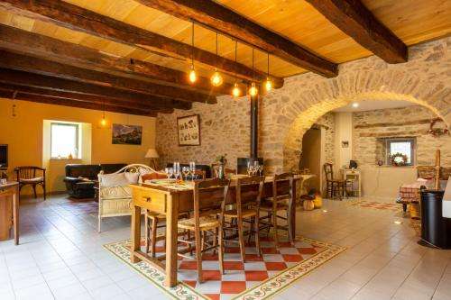 www.chambredhote-aveyron.com