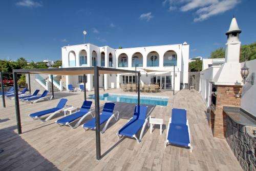 www.bestvillaslanzarote.com