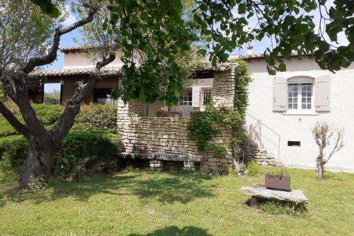 www.face-au-luberon.com